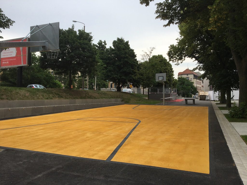 Basketball auf dem „Renftplatz". Foto: Magistralenmanagement Georg-Schumann-Straße / Talina Rinke